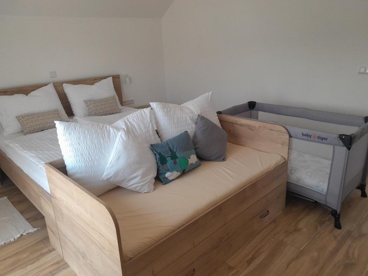 Farma & Apartmani Opg Sasa Delic Korenica Exteriör bild